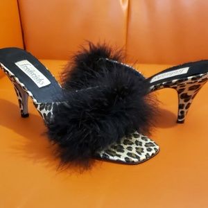 Sexy Frederick's Feather Slip-ons